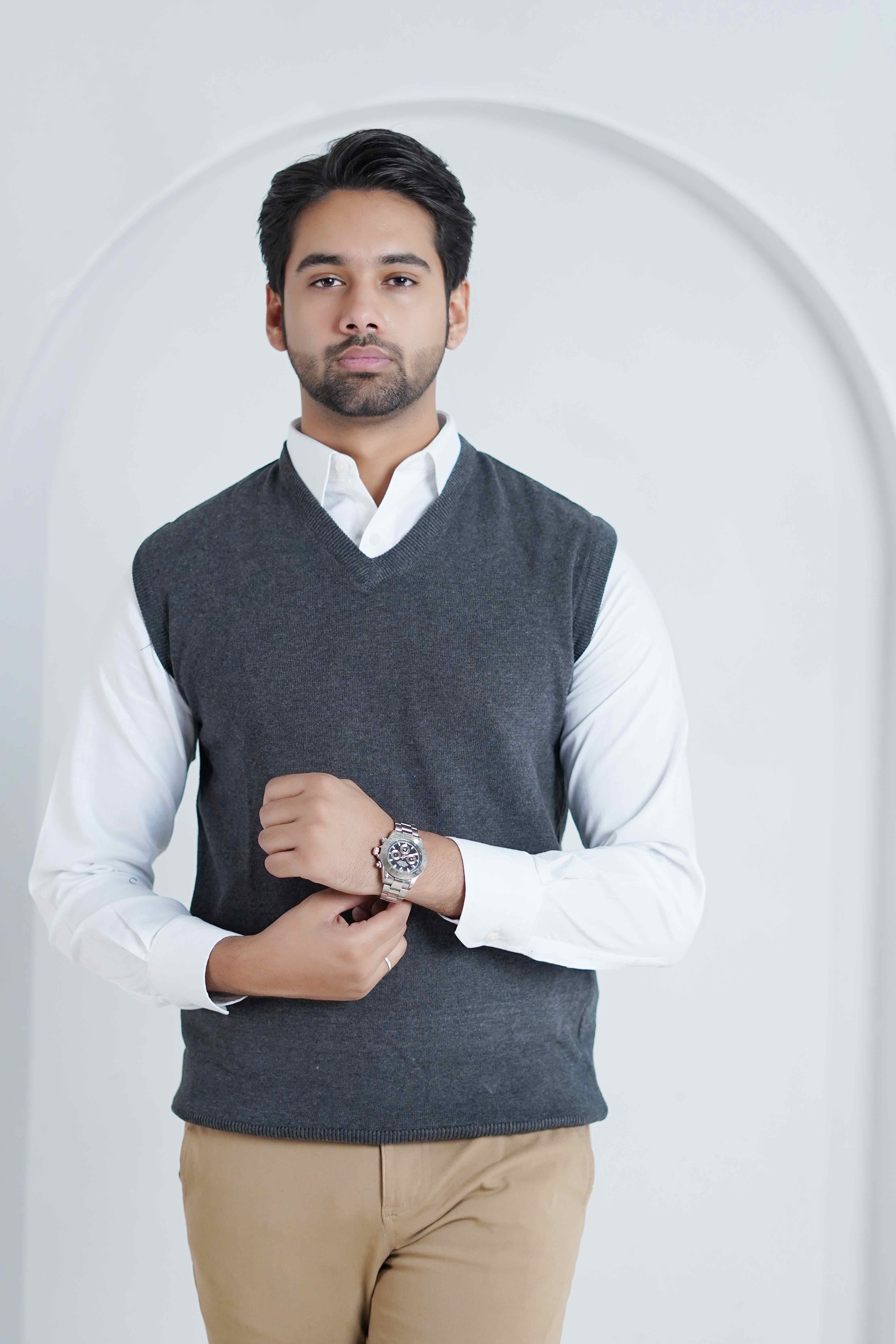 Sleeveless V-Neck Sweater - 100% Cotton -  Charcoal Grey  Regular Fit - Image 4
