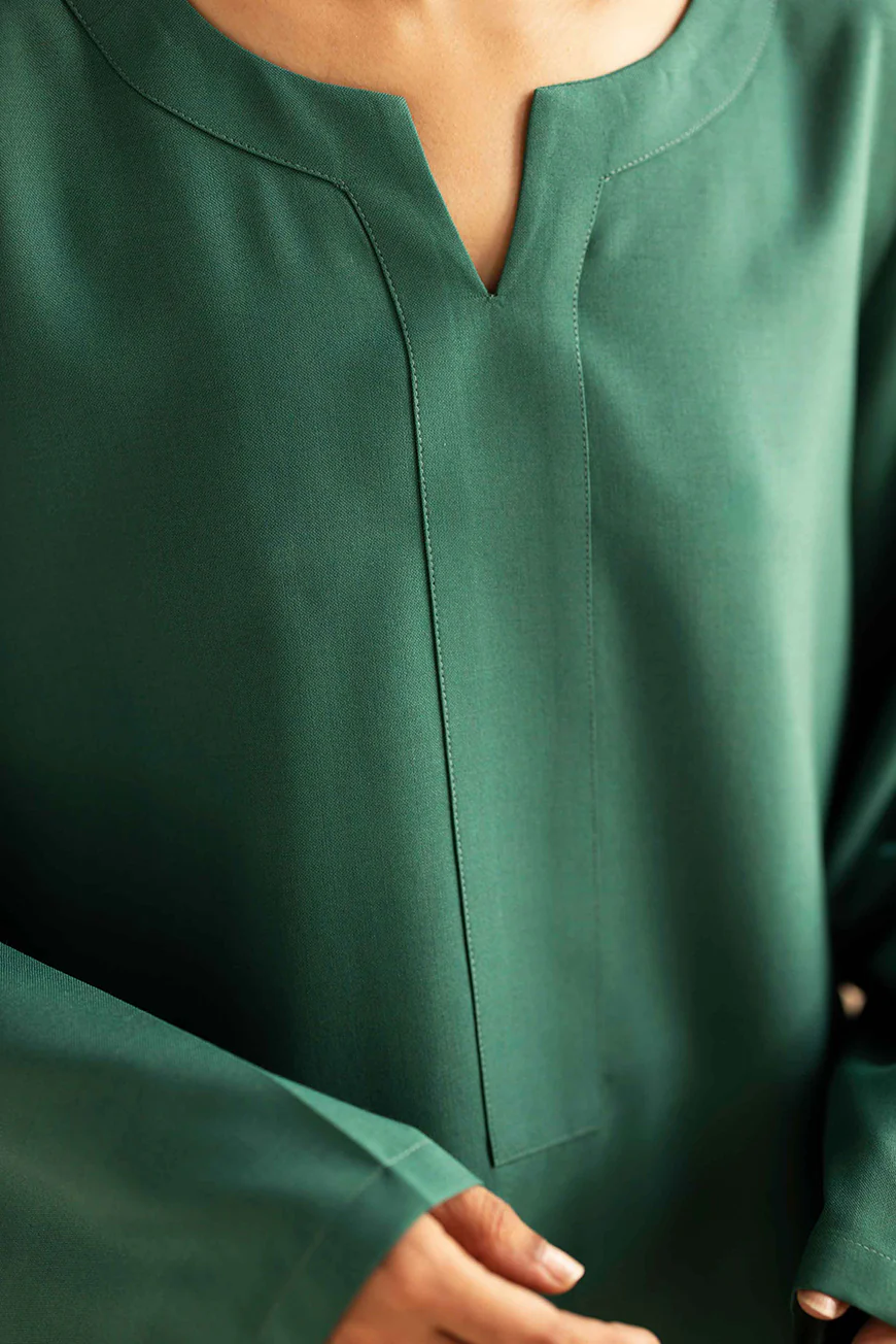 Lyla Deep Green Winter Fabric - Unstitched - Image 4