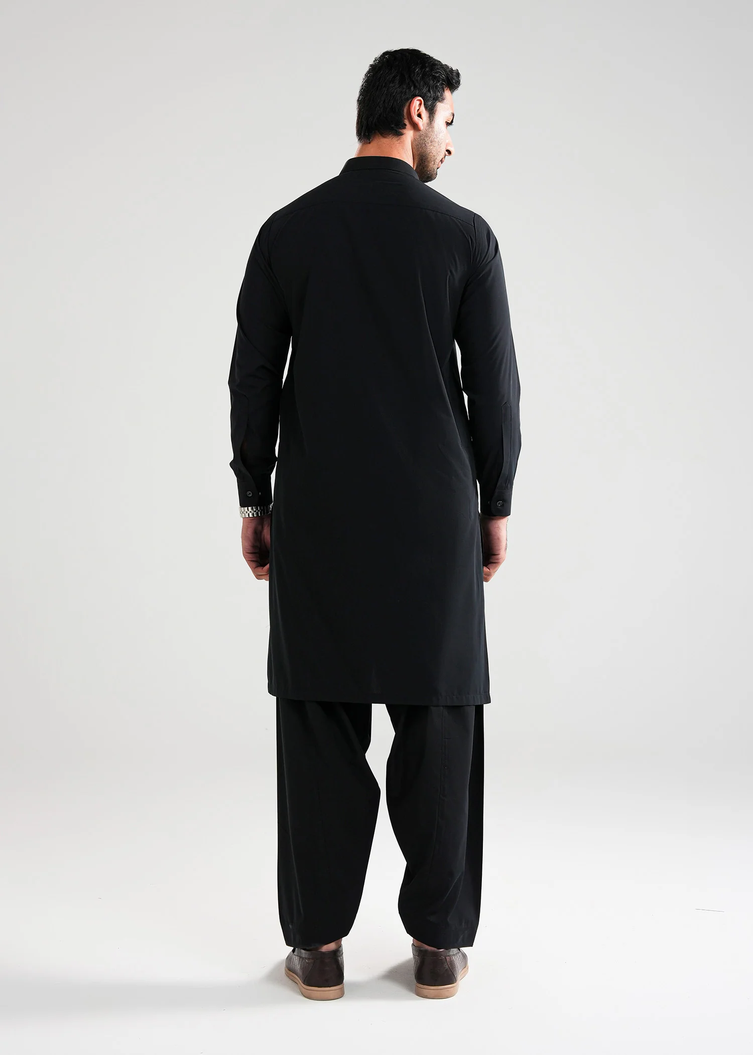 Black Saltoro Summer Wash & Wear Shalwar Kameez - Image 3